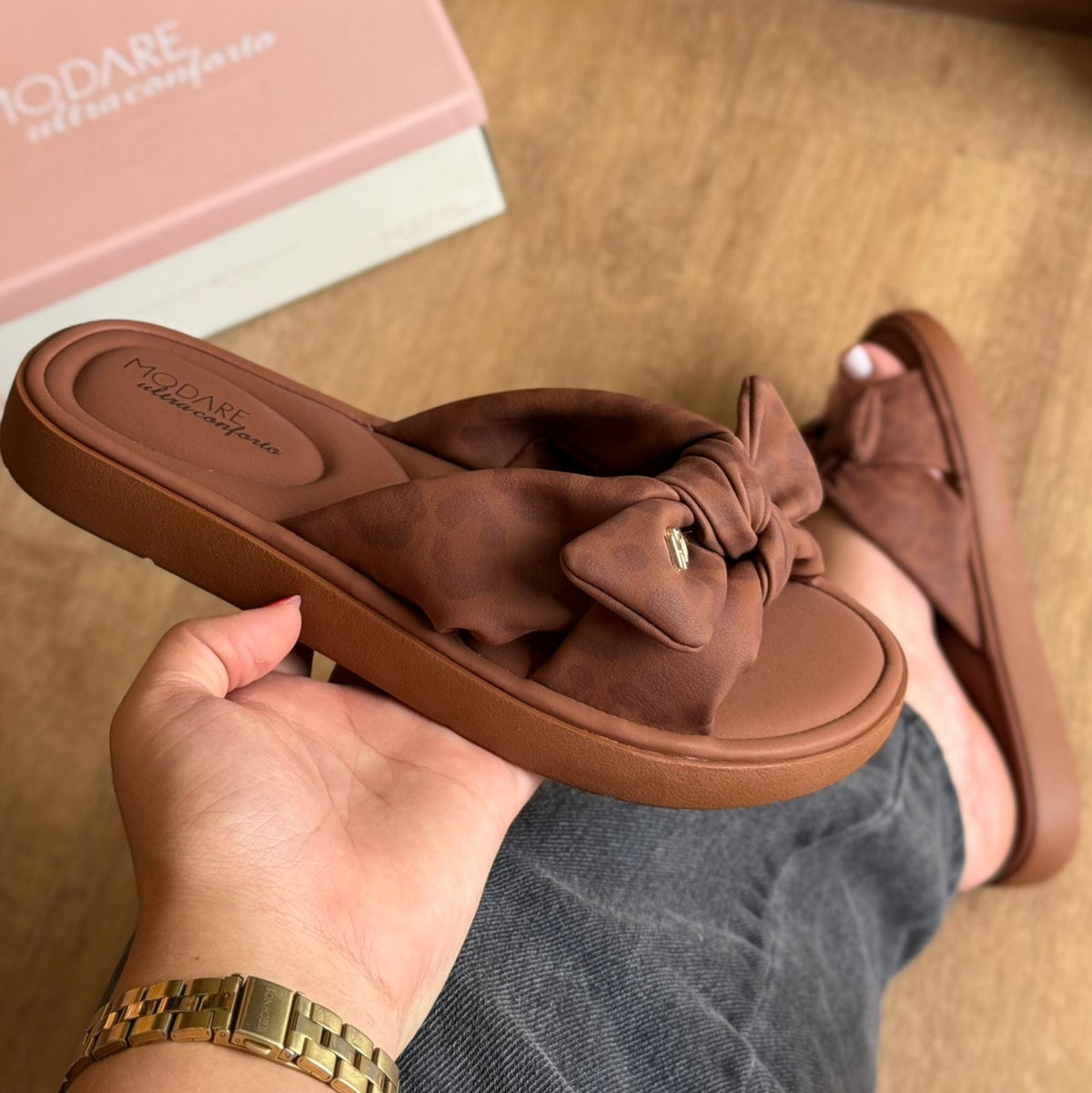 Sandália Modare Detalhe De Laço Oncinha