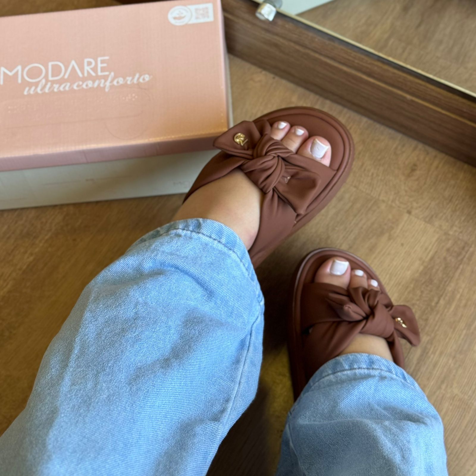 Sandália Modare Detalhe de Laço