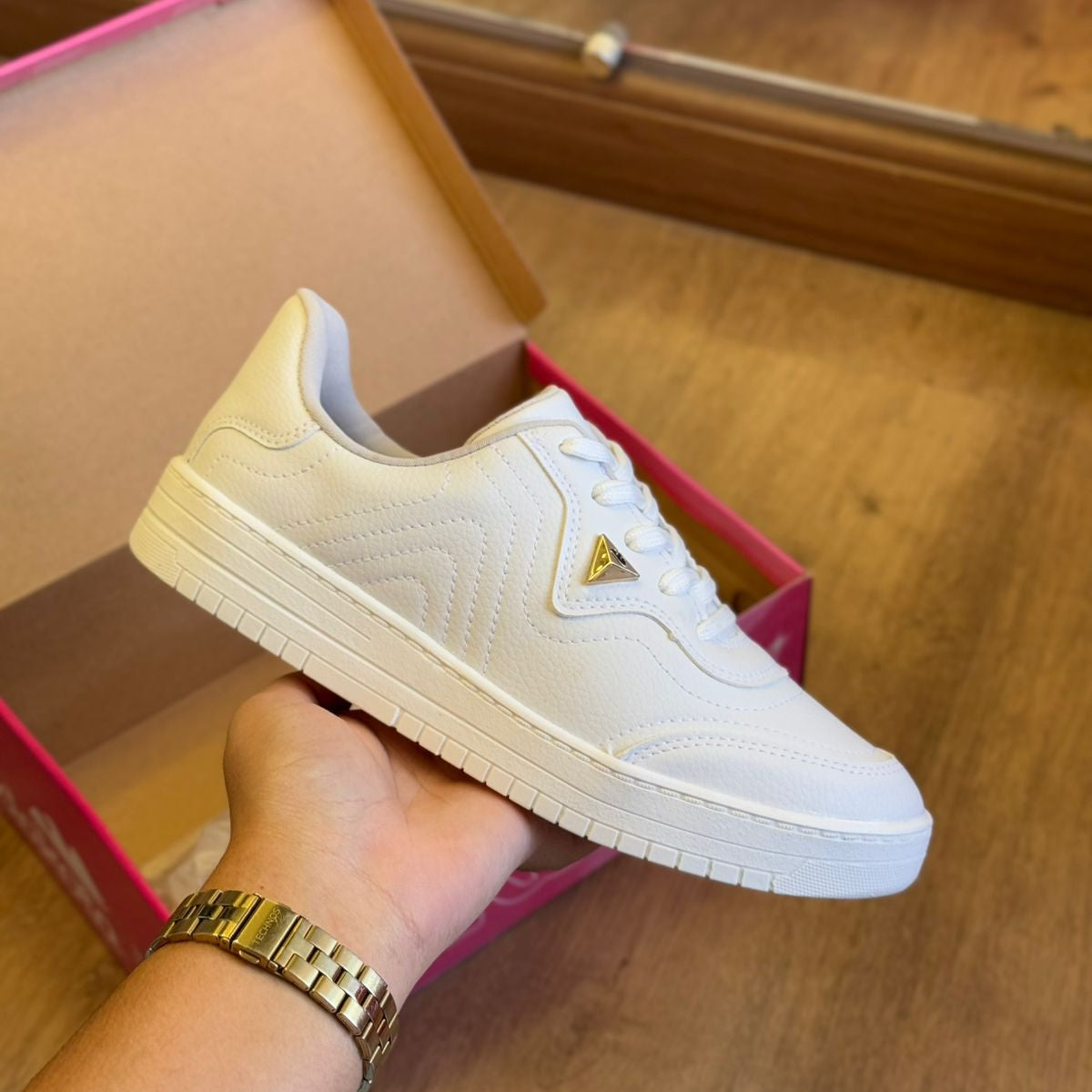 Tênis Dakota Casual Triângulo Dourado DA794