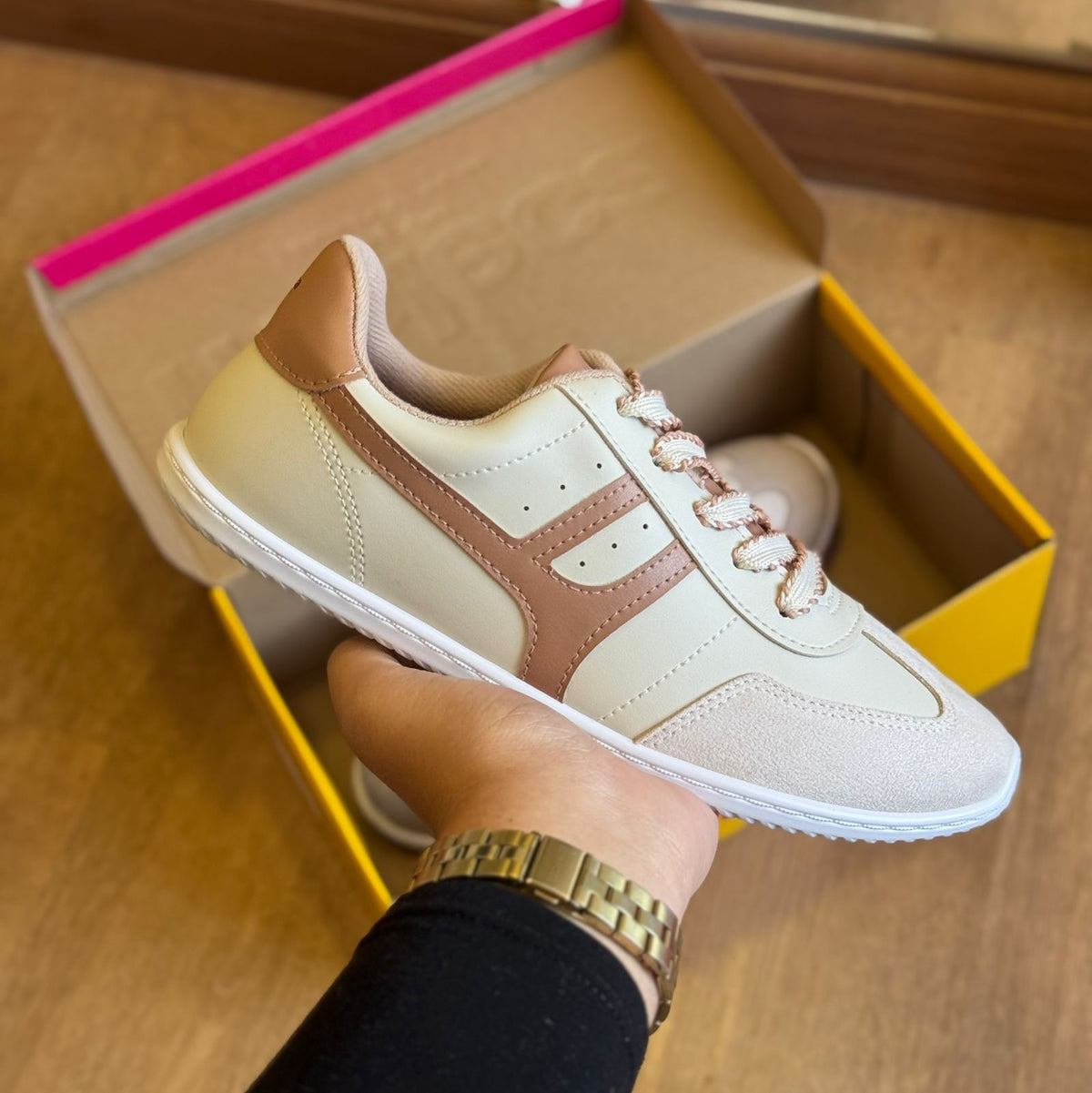 Tênis Moleca Listras Laterais 5827.101